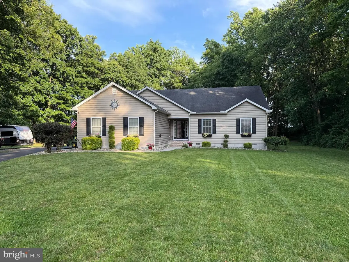 203 E Buck Point Rd, Clayton, DE 19938 - #1