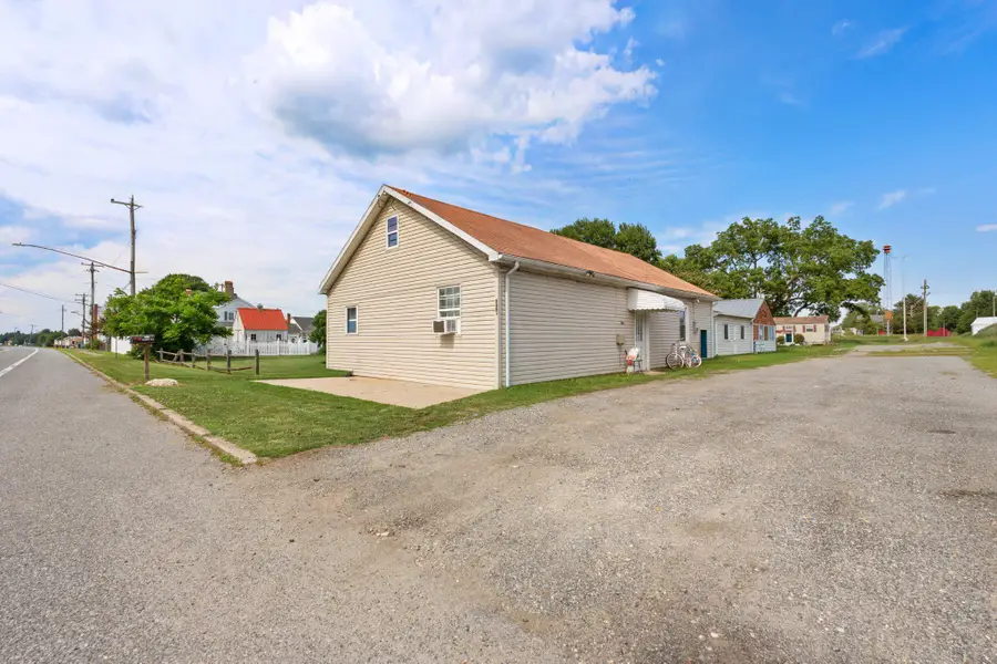394 Denny St, Leipsic, DE 19901 - #2
