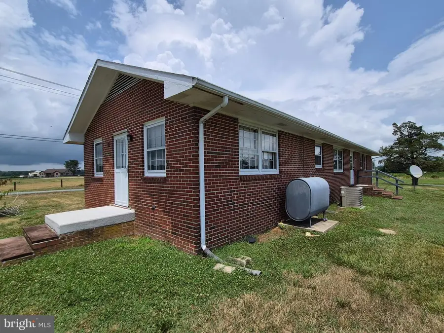 776 Seeneytown Rd, Clayton, DE 19938 - #3