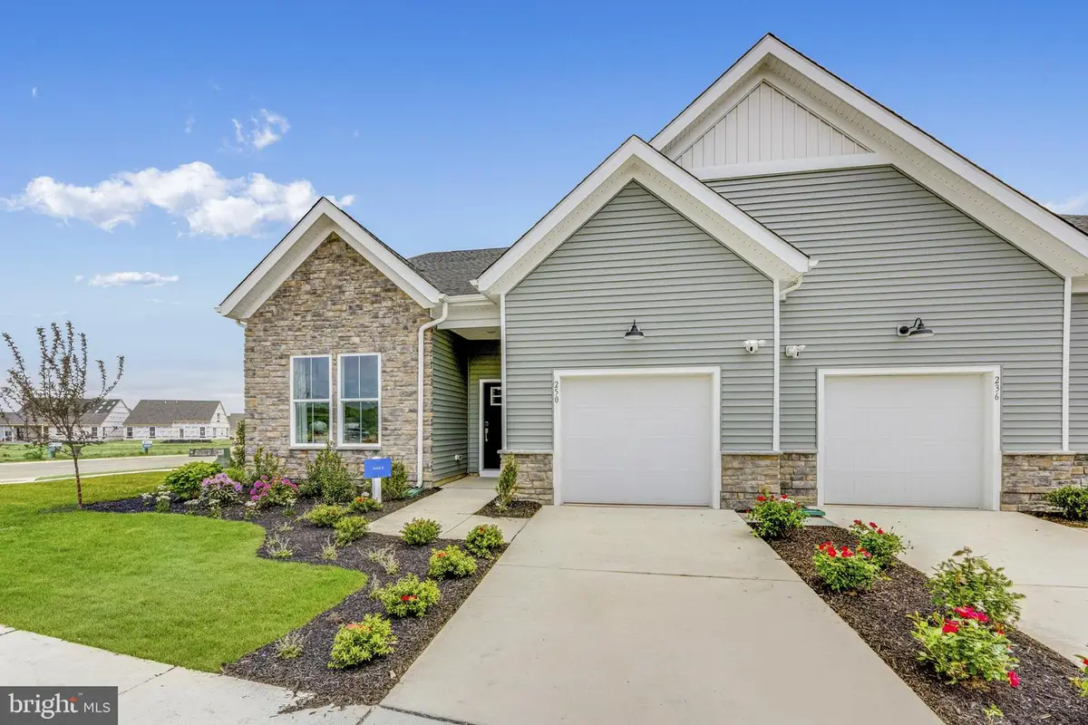 334 Carper Dr, Dover, DE 19904 - #1