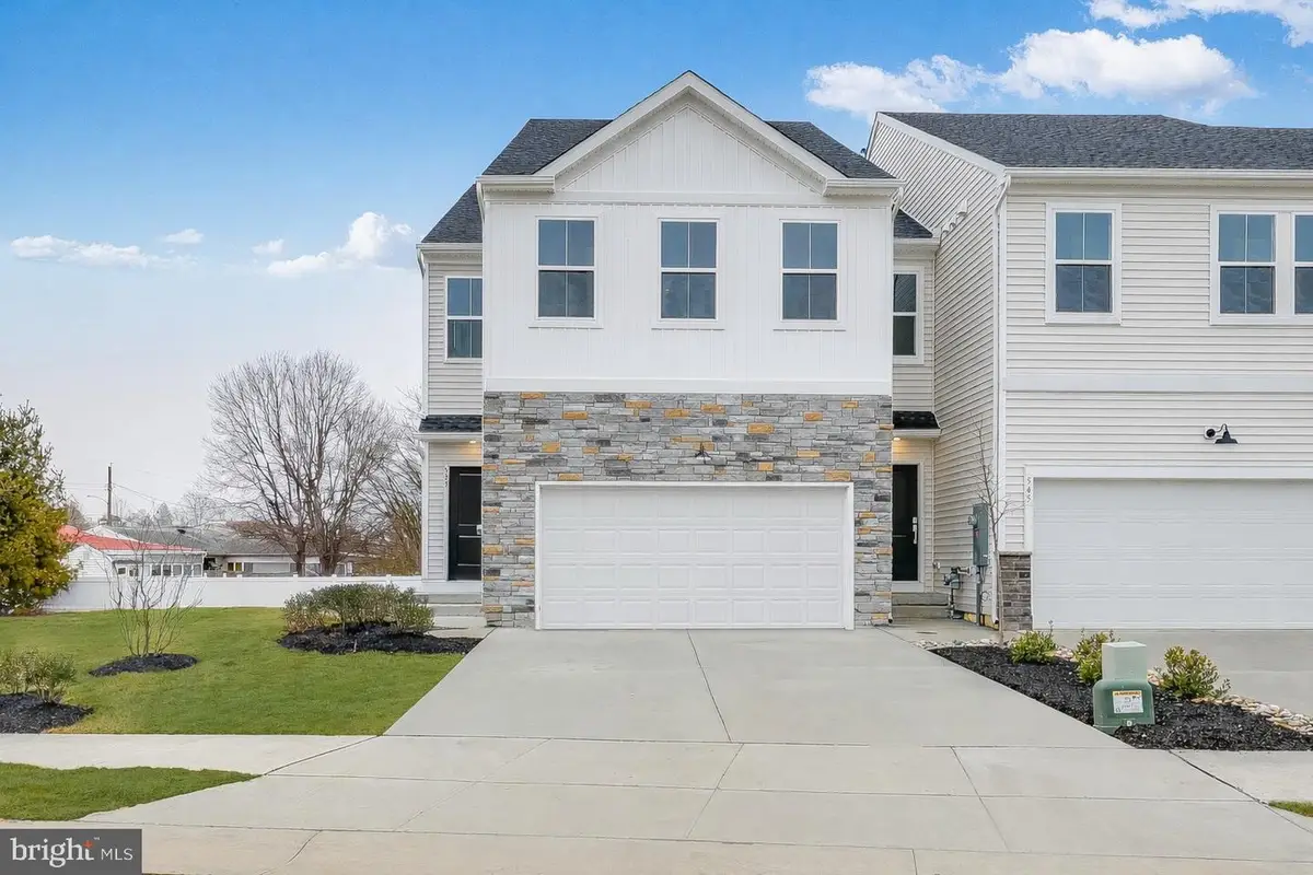 625 W North St, Smyrna, DE 19977 - #1