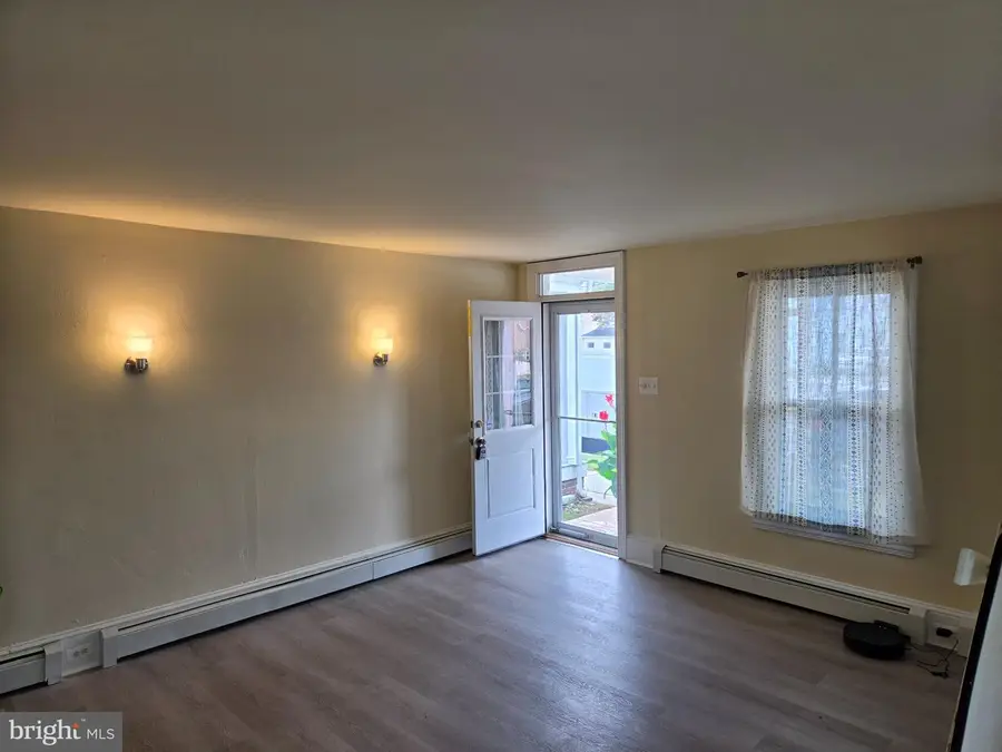 433 Main St, Clayton, DE 19938 - #3