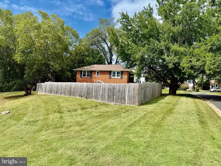 11 Woodsway Rd, Wilmington, DE 19809 - Image #2