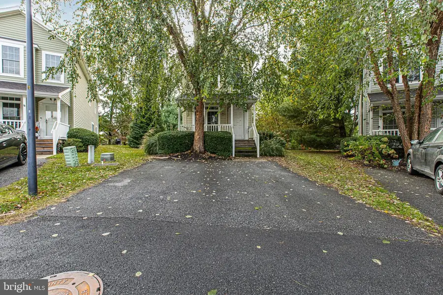 23 Barberry Ct #23, Newark, DE 19702 - Image #3