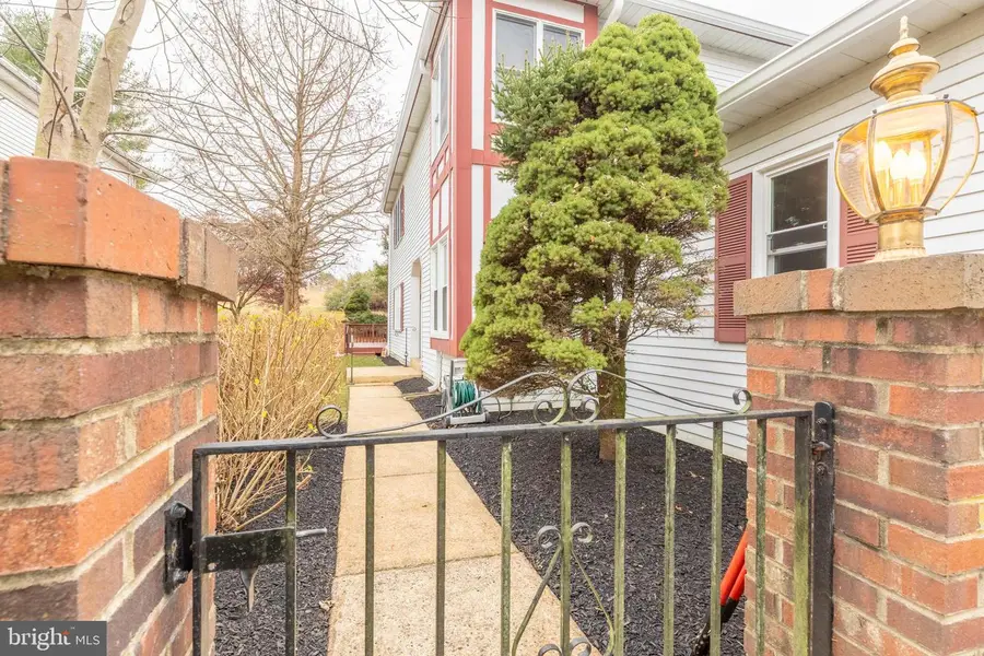 4855 Plum Run Ct, Wilmington, DE 19808 - Image #2