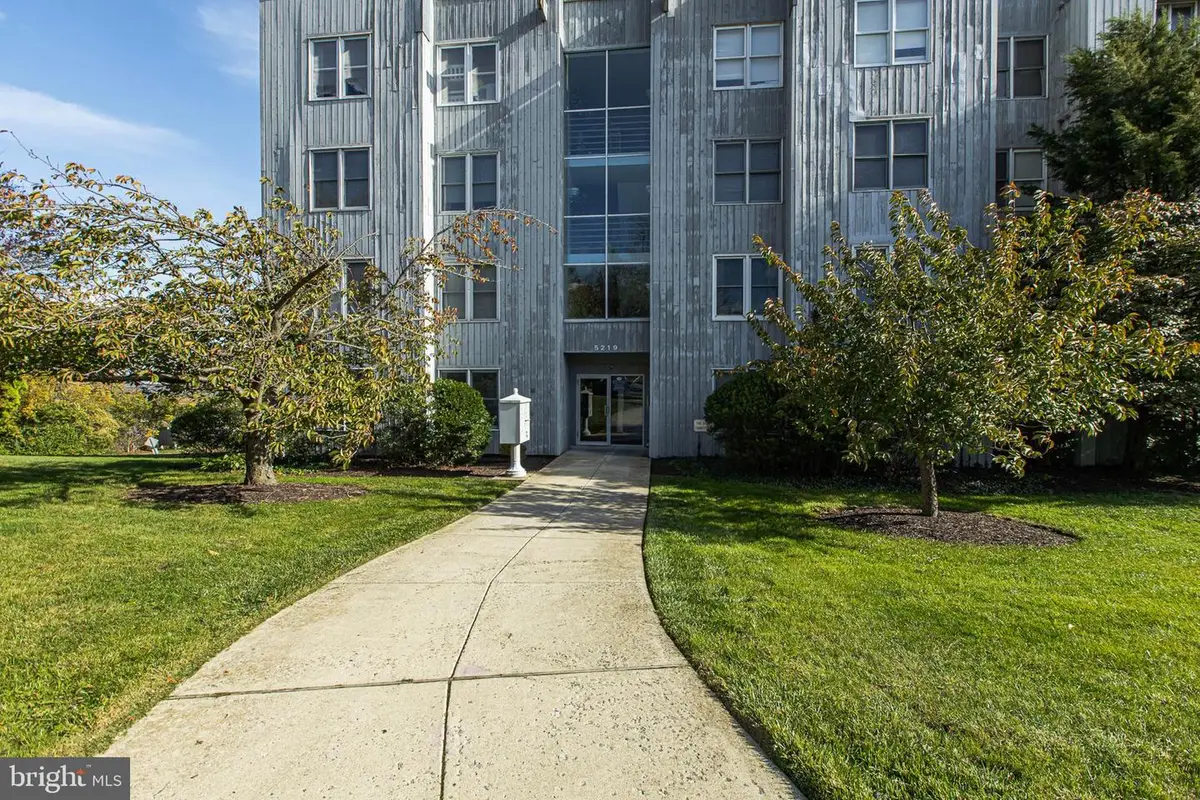 5219 Le Parc Dr #2, Wilmington, DE 19809 - Image #1