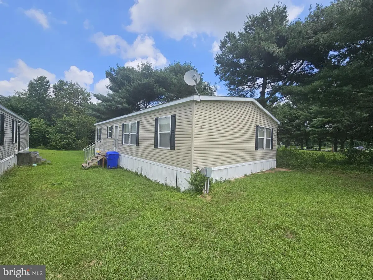 19 Main Dr, Townsend, DE 19734 - Image #1