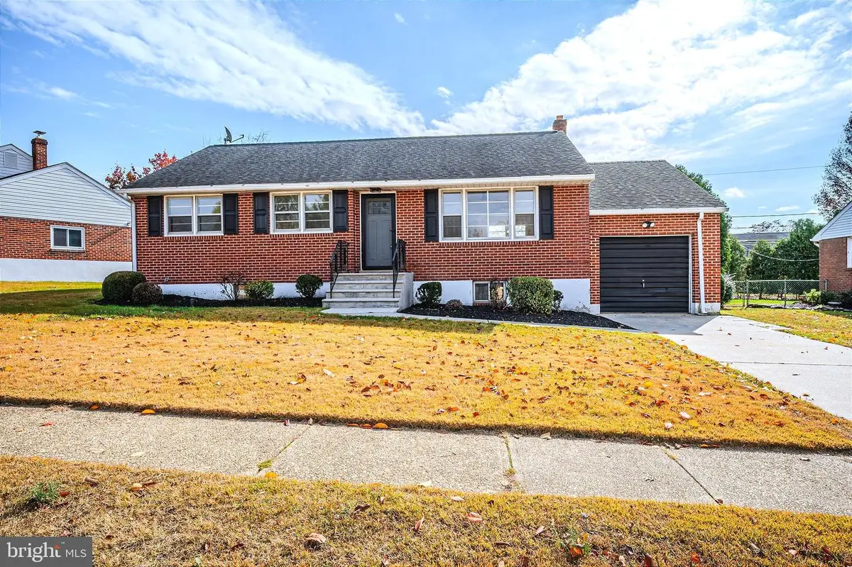 2211 Saint James Dr, Wilmington, DE 19808 - Image #1