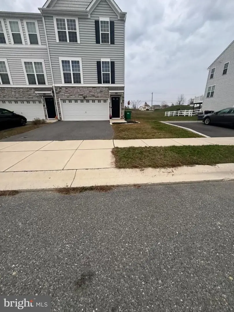 433 Wyatt Dr, Townsend, DE 19734 - Image #1