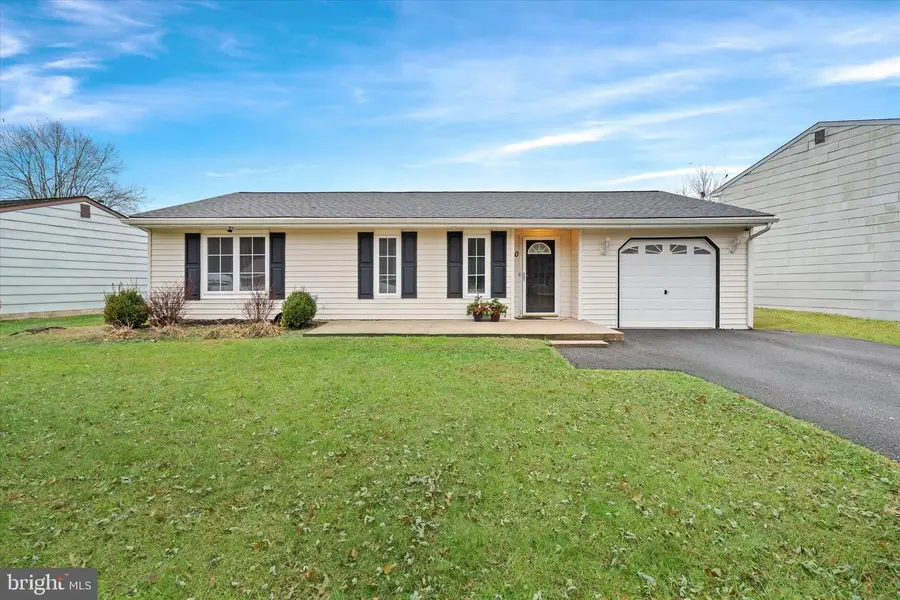 40 E Shady Dr, Newark, DE 19713 - Image #2