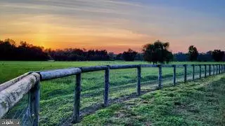 679 Oak Hill School Rd, Townsend, DE 19734 - Image #1