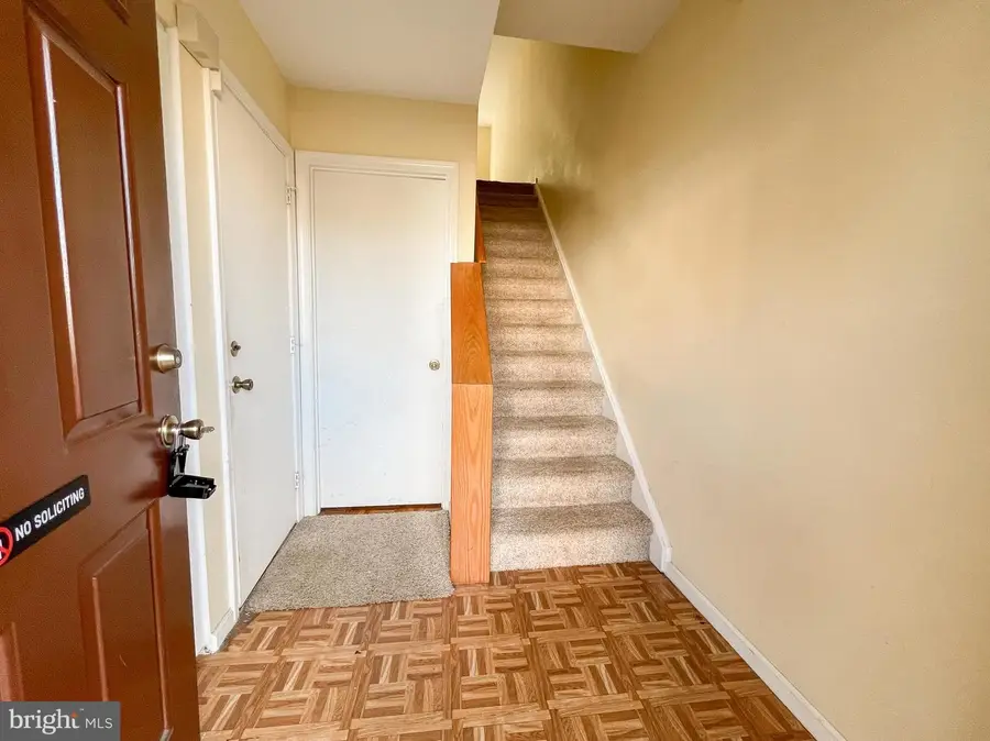 1098 Old Forge Rd, New Castle, DE 19720 - Image #2