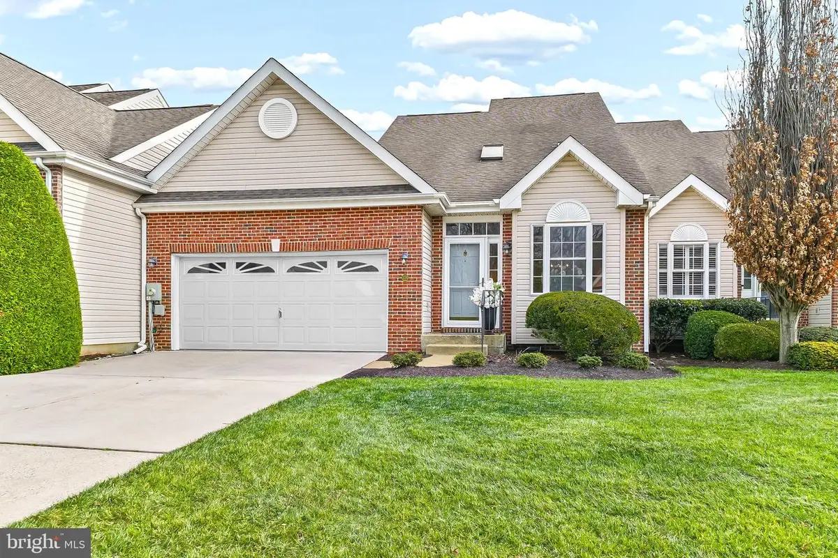 334 Shannonbridge Dr, Hockessin, DE 19707 - Image #1