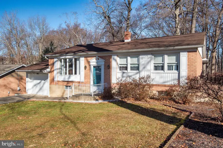 2511 Crossgates Dr, Wilmington, DE 19808 - Image #2