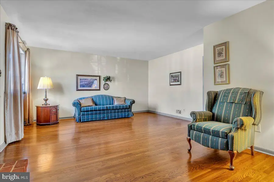 2206 Downing Ln, Wilmington, DE 19804 - Image #3