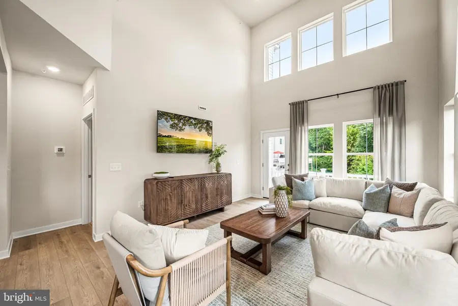 551 Arrowgrass Ln, New Castle, DE 19720 - Image #2