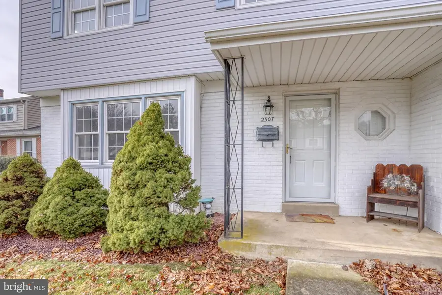 2507 Kittiwake Dr, Wilmington, DE 19805 - Image #2
