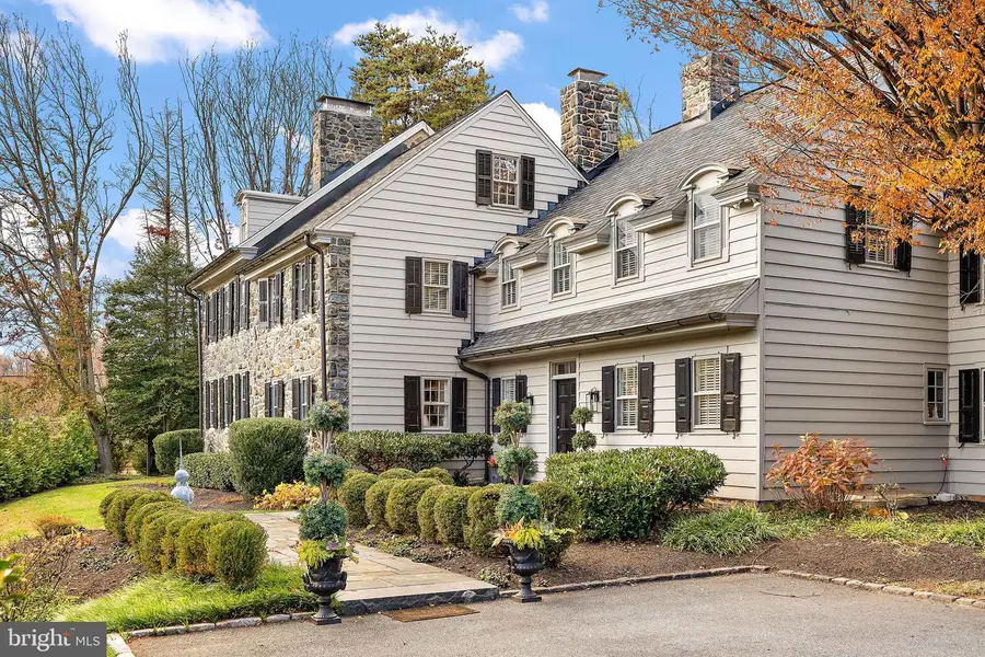 302 Stone Brook Dr, Wilmington, DE 19807 - Image #2