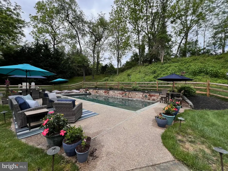 809 Christopher Ct, Hockessin, DE 19707 - #2