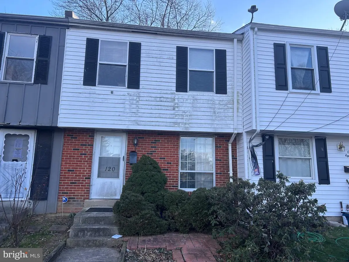 120 Hopkins Ct, Newark, DE 19713 - Image #1