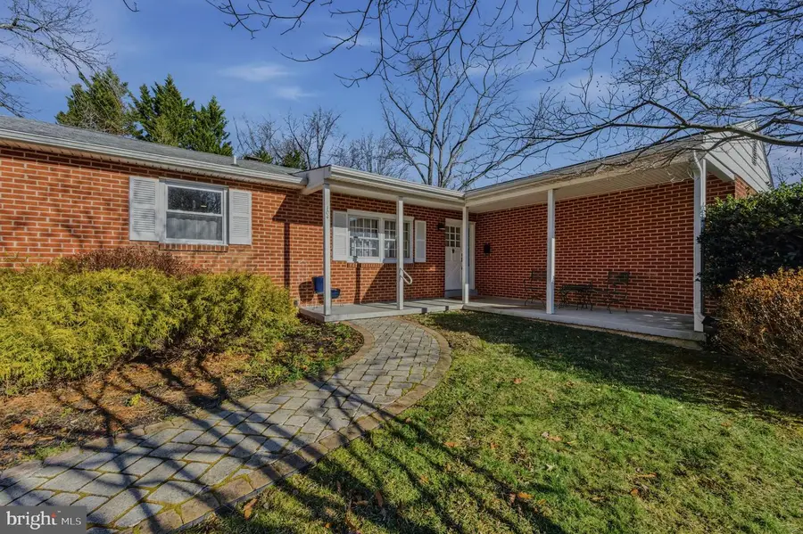 104 Country Club Dr, Newark, DE 19711 - Image #2