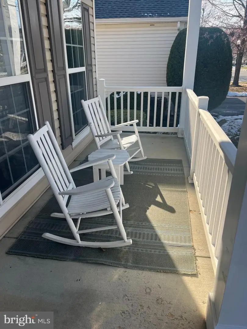 204 Galleon Dr, Newark, DE 19702 - Image #2