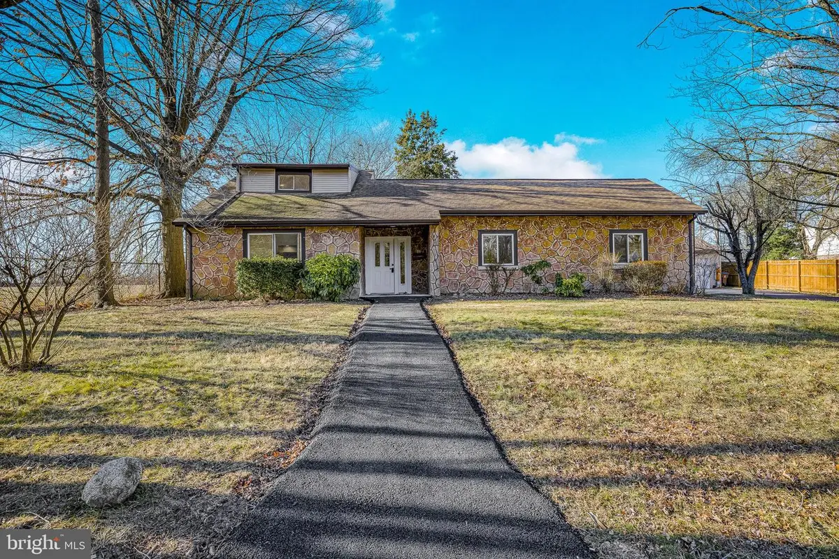 202 E 39th St, Wilmington, DE 19802 - Image #1