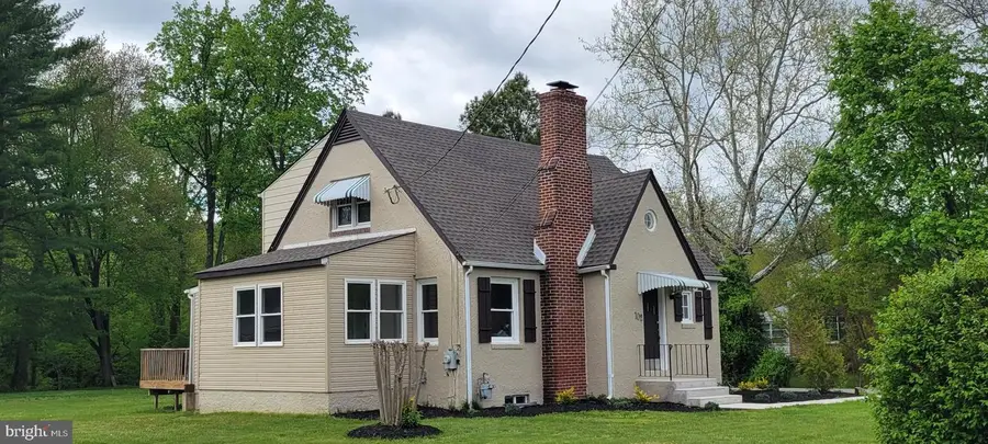 102 Rothwell Dr, Wilmington, DE 19804 - #2