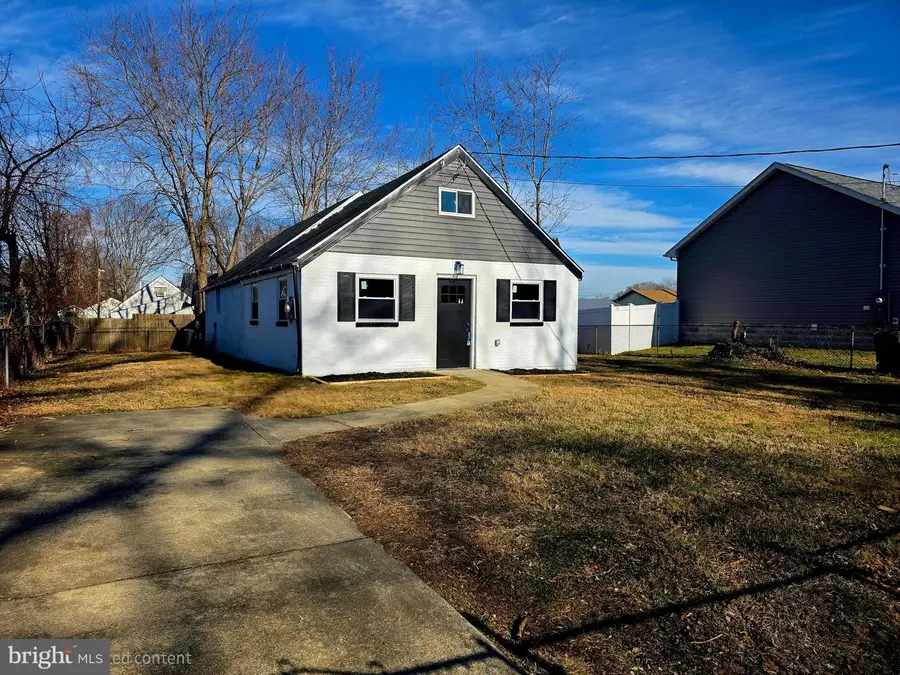 8 Delmar St, New Castle, DE 19720 - Image #3