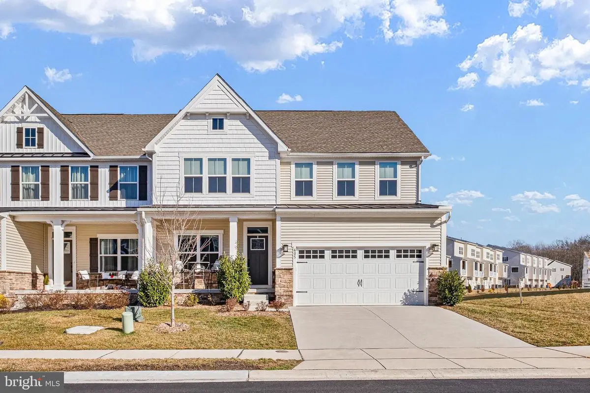 605 Longleaf Dr, Newark, DE 19702 - Image #1