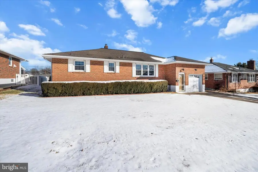 2423 W Parris Dr, Wilmington, DE 19808 - Image #3