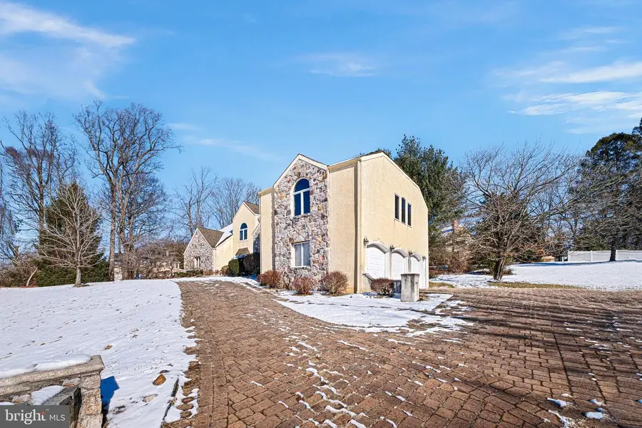 8 Lakewood Cir, Newark, DE 19711 - Image #2