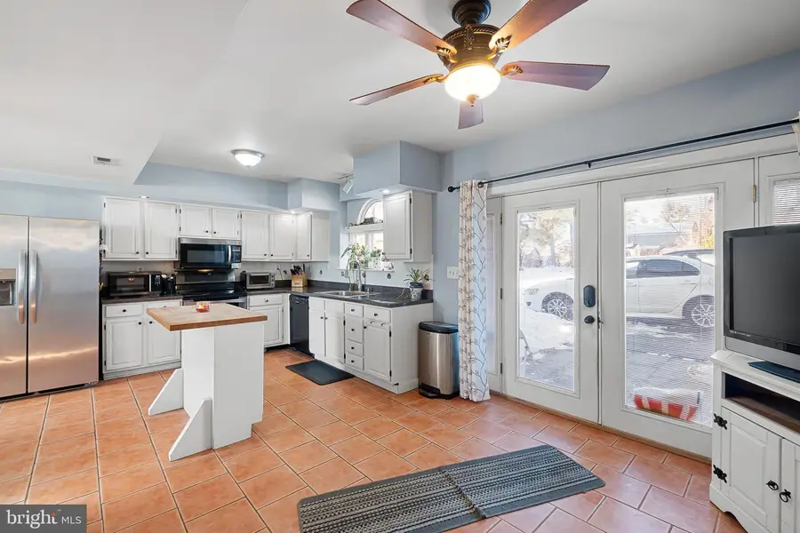 301 White Pine Dr, Middletown, DE 19709 - Image #2