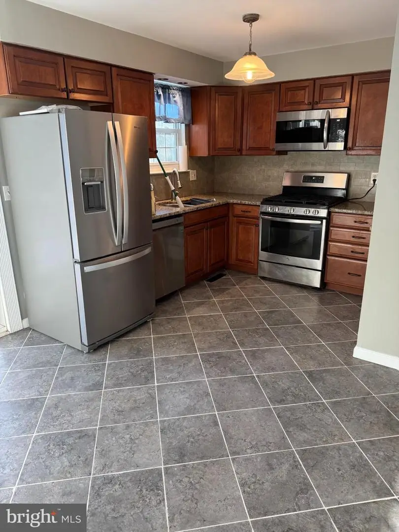 30 Julie Ln, Newark, DE 19711 - Image #2