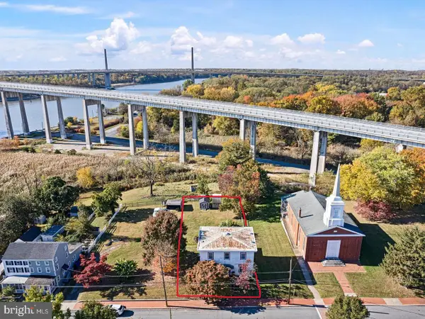 120 N Main St, SAINT GEORGES, DE 19733