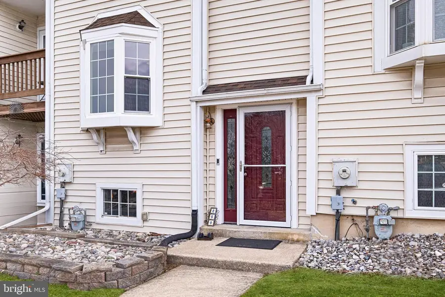 250 Palermo Dr, Bear, DE 19701 - #2