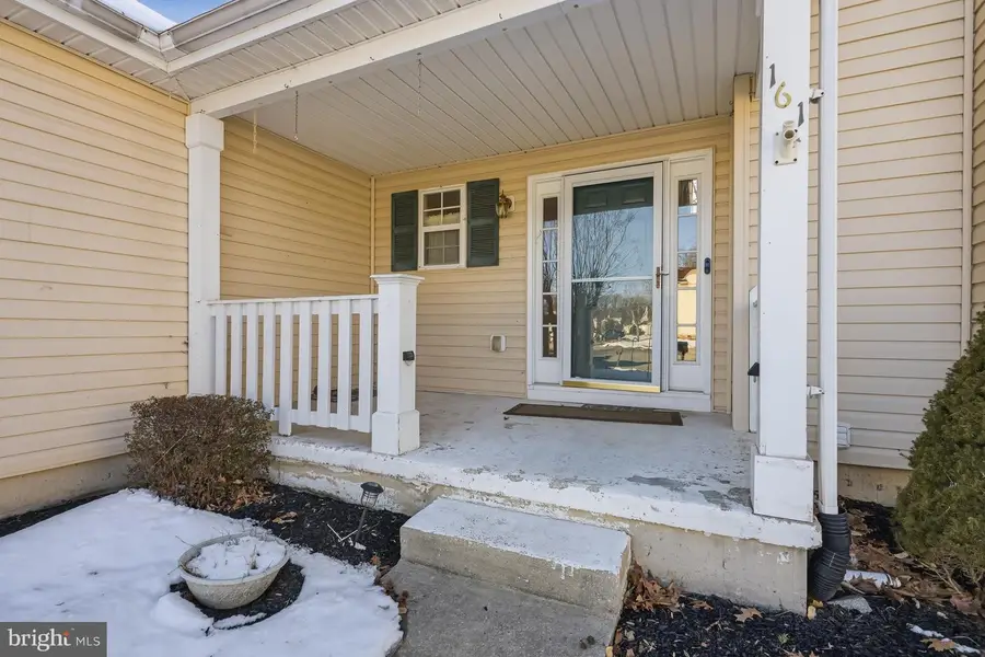 161 W Flagstone Dr, Newark, DE 19702 - #2