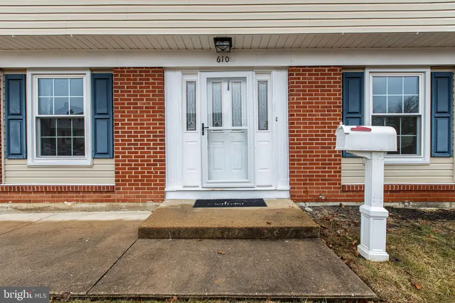 610 S Walnutree Ln, Claymont, DE 19703 - #2