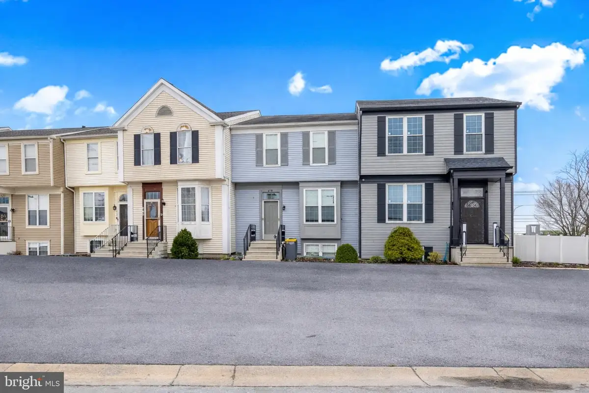 419 Feather Dr, Newark, DE 19702 - #1