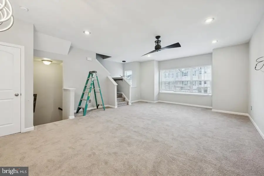 640 Jacobsen Cir, Newark, DE 19702 - #3