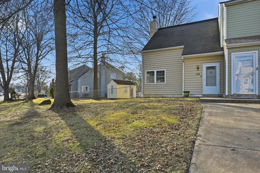 159 E Green Valley Cir, Newark, DE 19711 - #3