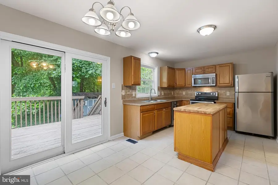 3 Alexis Dr, Newark, DE 19702 - #3