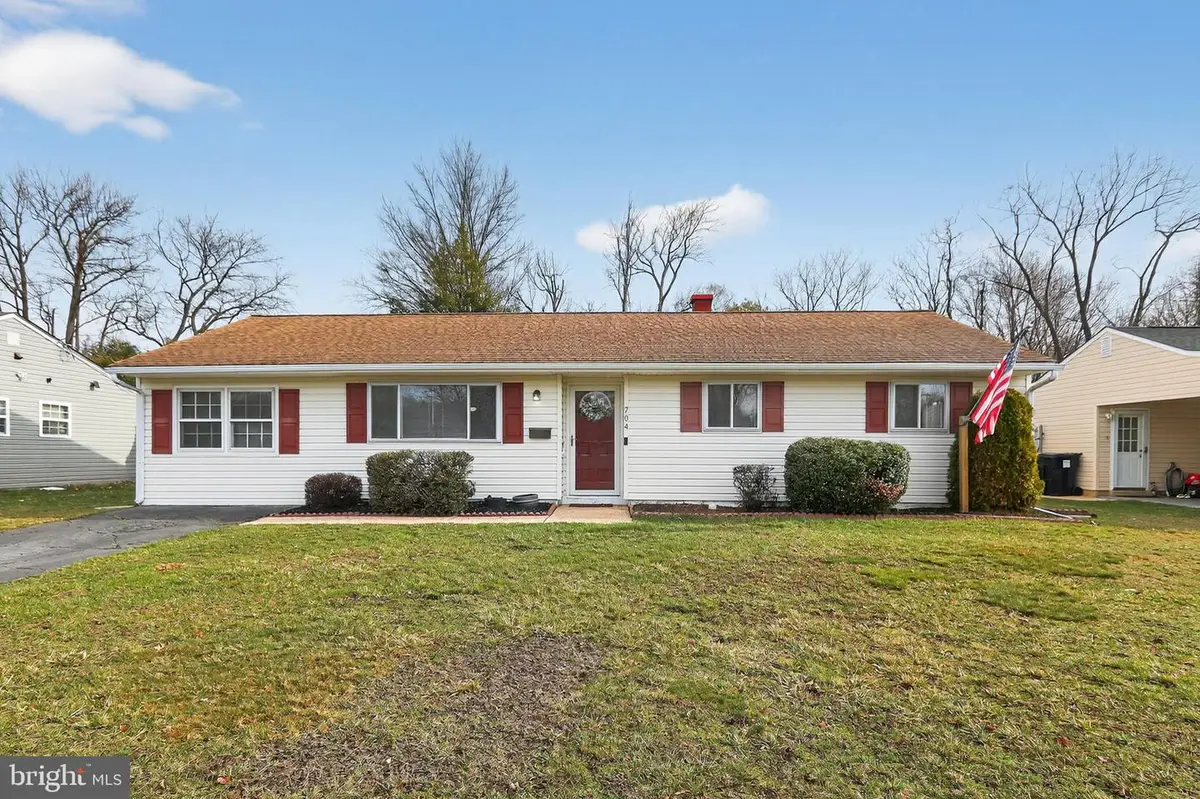 704 Birchwood Dr, Newark, DE 19713 - #1