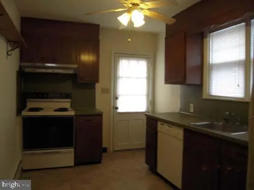 1302 Elm St, Wilmington, DE 19805 - #3