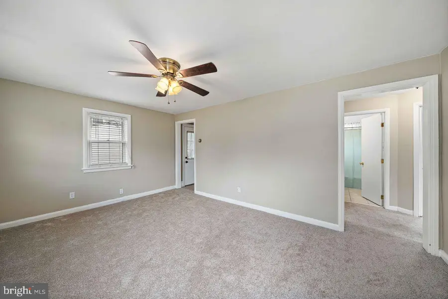 213 Decalb Ave, Wilmington, DE 19804 - #3