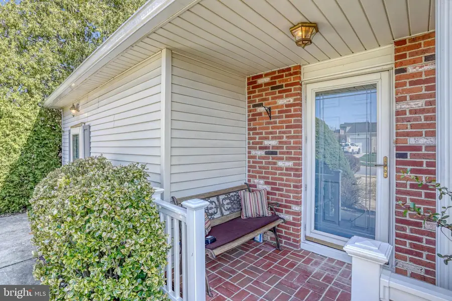 500 Defoe Rd, Hockessin, DE 19707 - #2