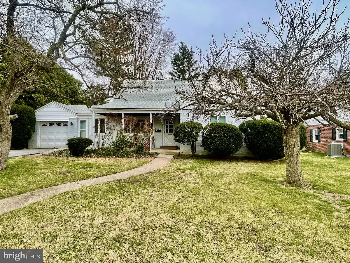 4602 Pickwick Dr, Wilmington, DE 19808 - #1