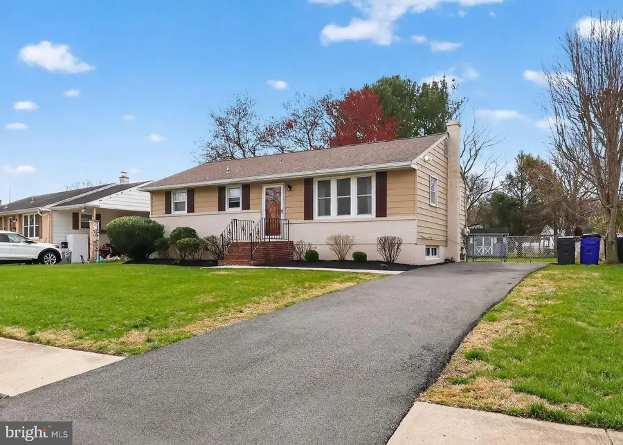 49 Spring Lake Dr, Newark, DE 19711 - #2