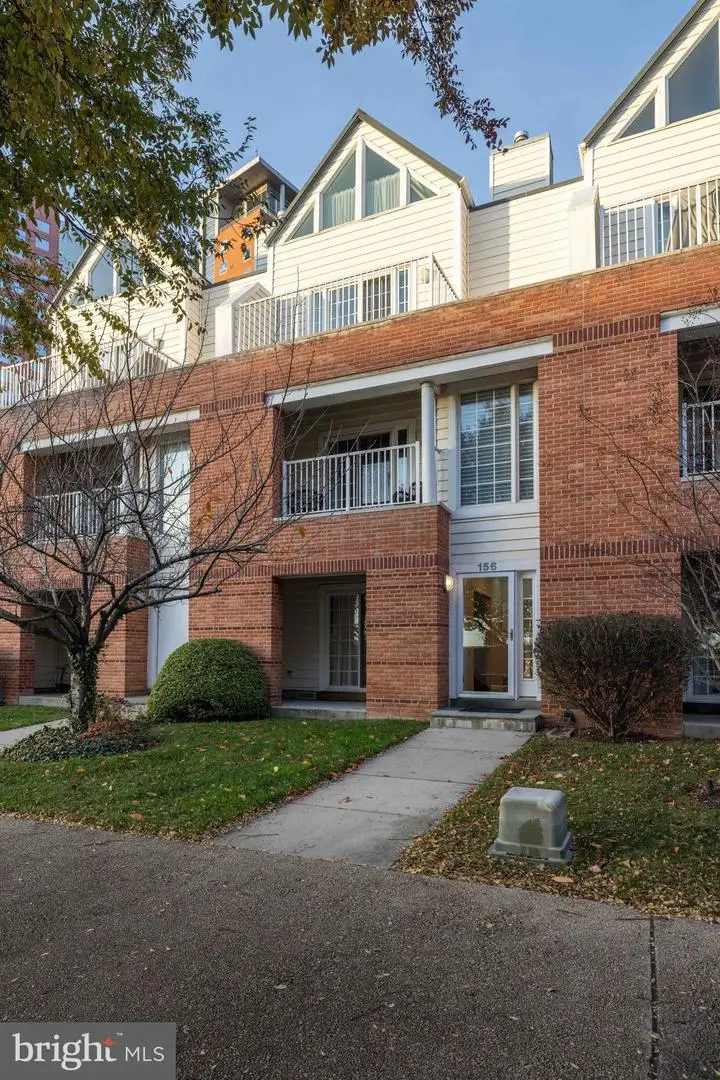 156 Christina Landing Dr, Wilmington, DE 19801 - #1