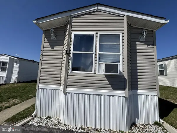 306 Joan Dr, BEAR, DE 19701